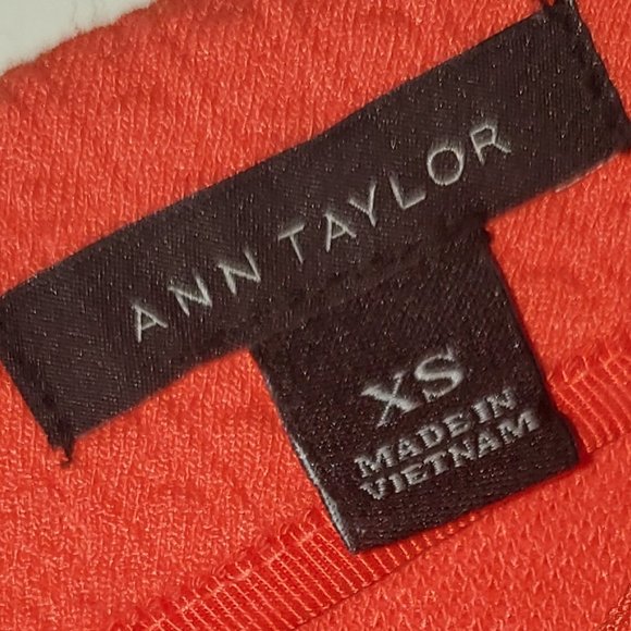 Ann Tayor skirt and top - Picture 2 of 8